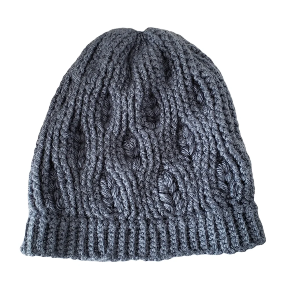 Chunky Hand-Knitted Winter Cap Beanie Blue NWOT‎